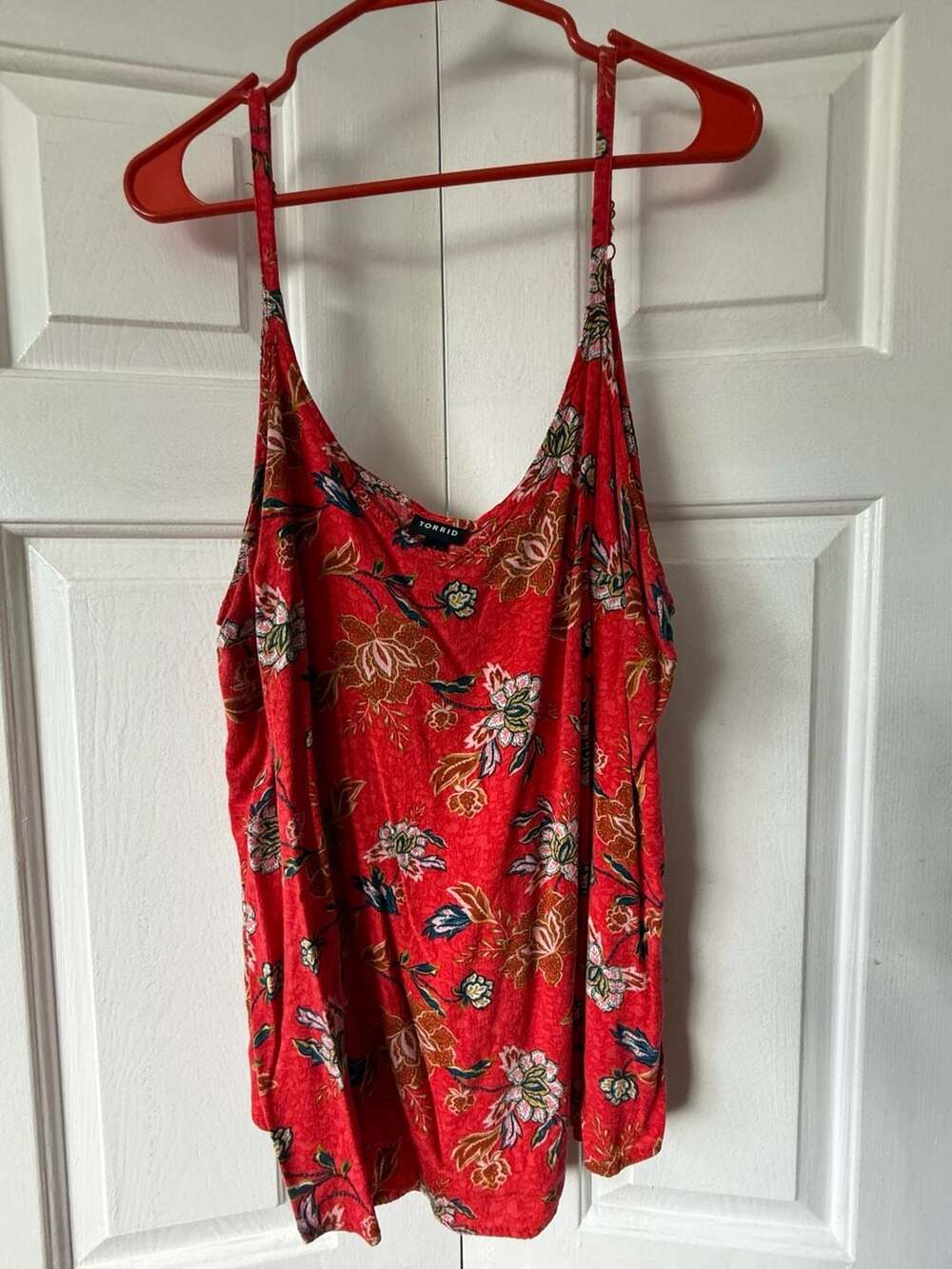 Torrid Red Floral Print V-Neck Cami Tank Top Size 2